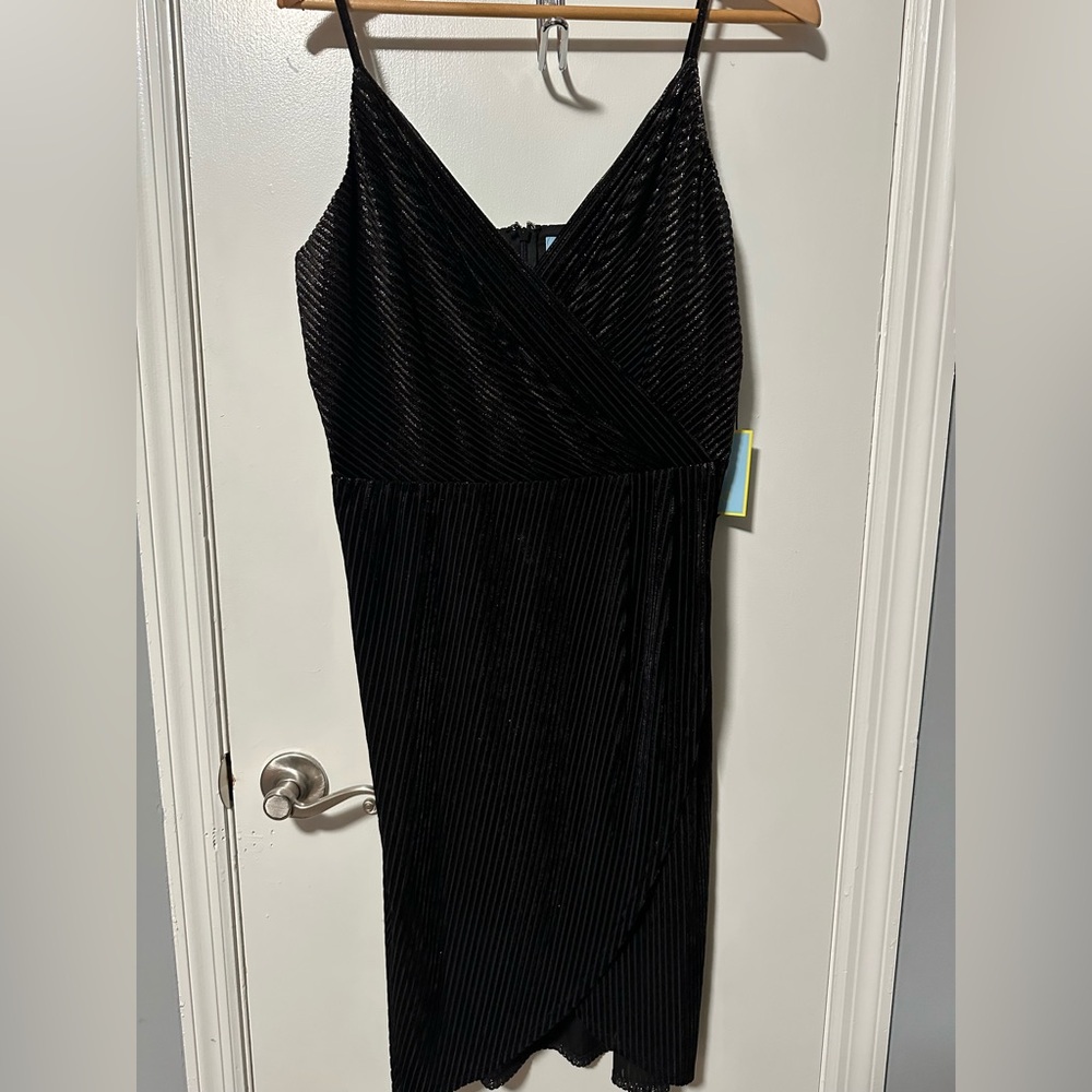 CeCe Black Asymmetrical Cocktail Dress V-Neck Sleeveless